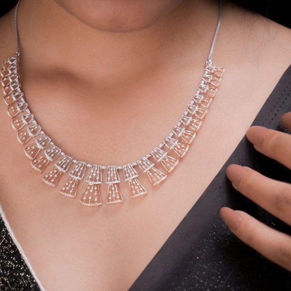 DIAMOND NECKLACE SET