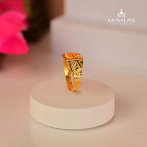 Royal Design Men's RIng 22k Gold