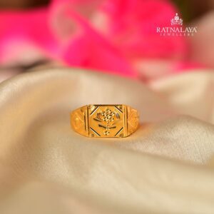 Royal Design Men's RIng 22k Gold