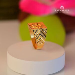 Fancy Trendy Men's 22k Gold Ring