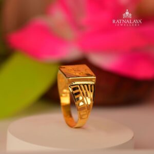 King Crown Design Gents Ring