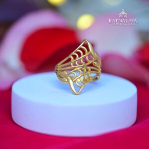 Women Fancy Daily Wear Ring