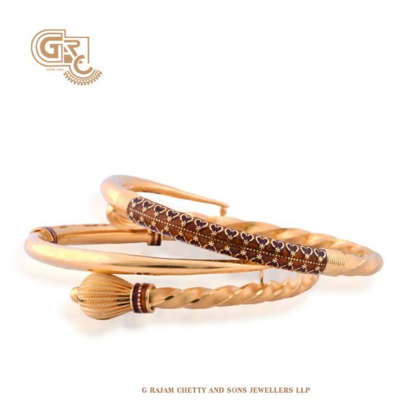 Glitcy Gold Bangle