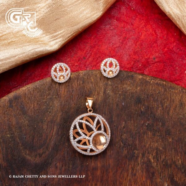 Half flower pendant set