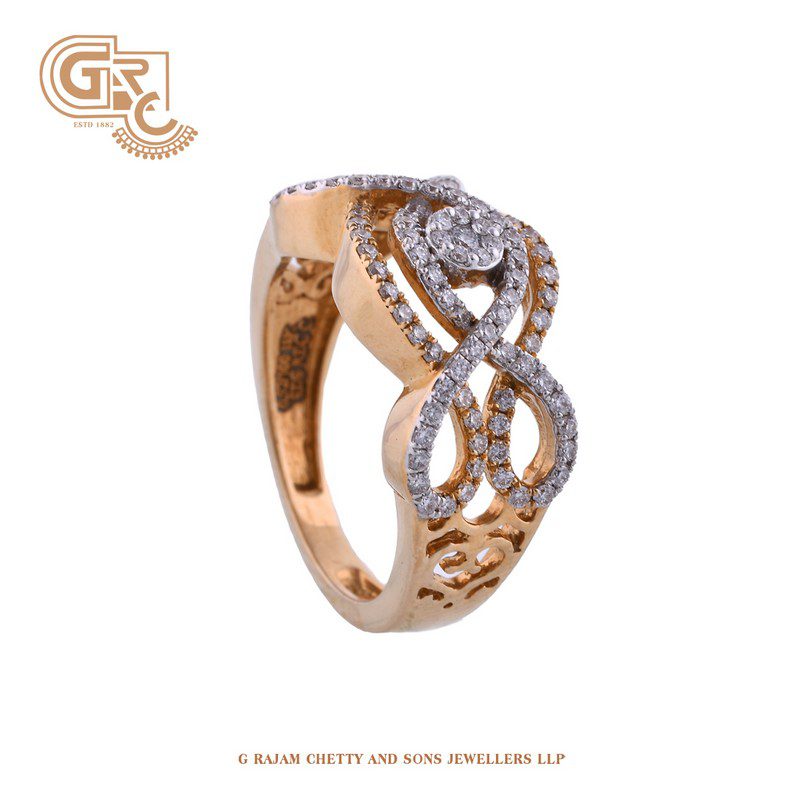 Classy Loop ring