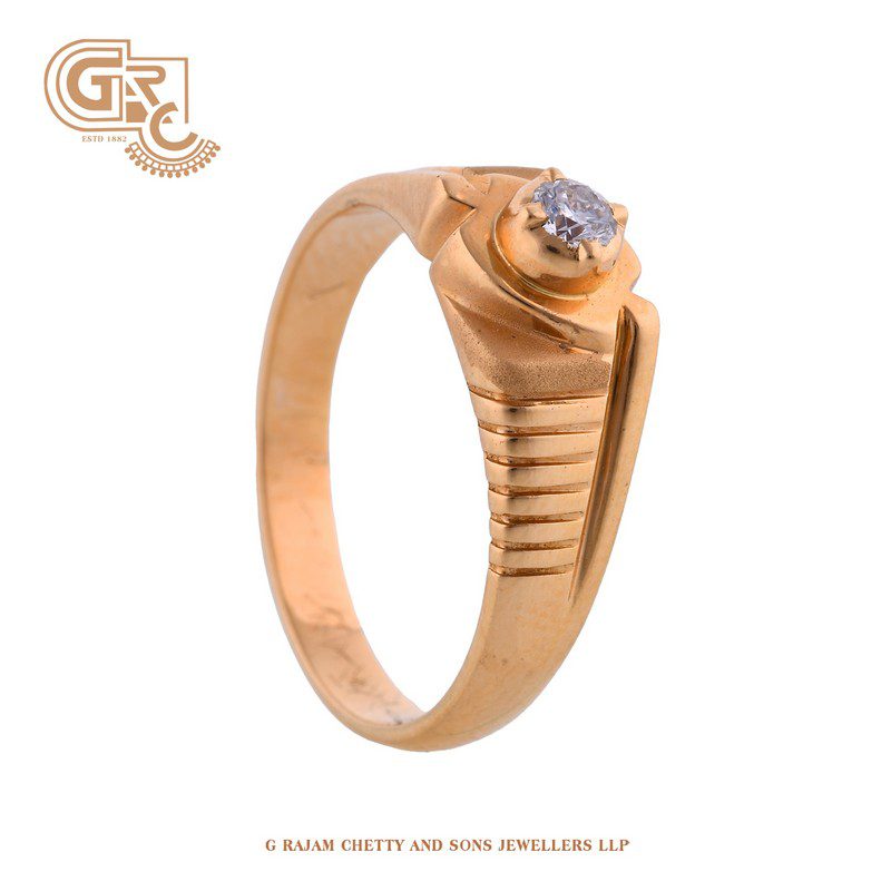 Regal diamond ring