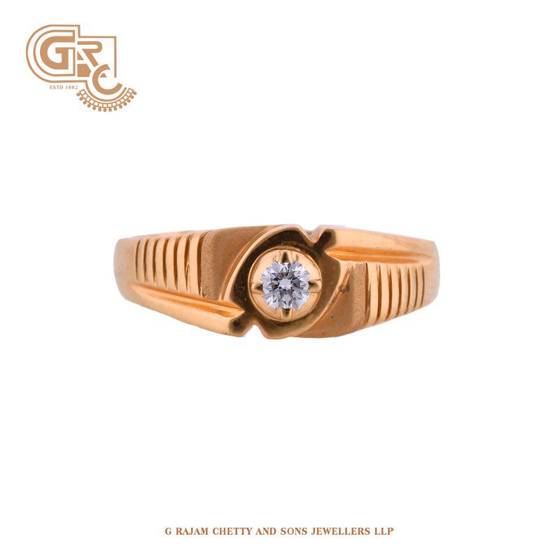 Regal diamond ring