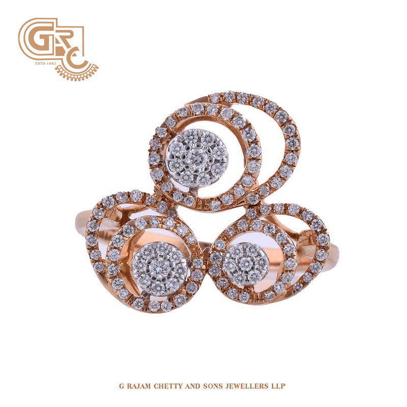 Flashy diamond ring