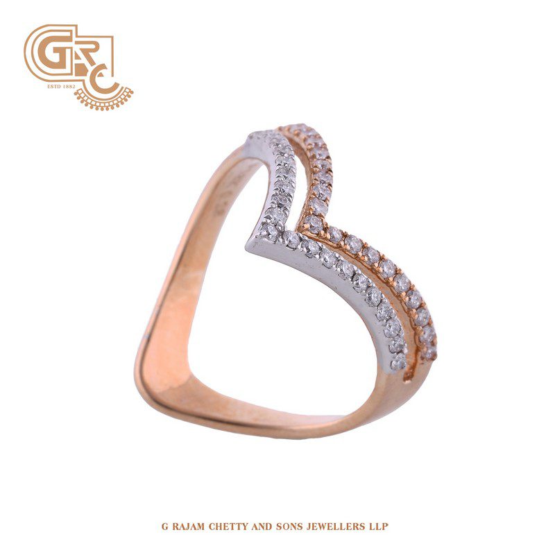 Princess diamond ring