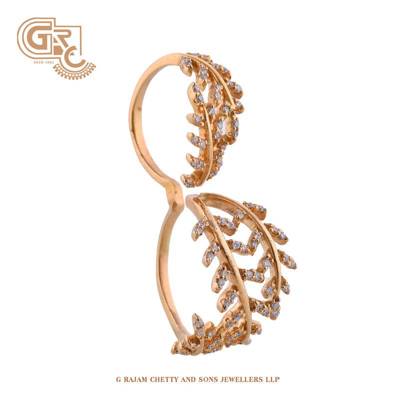 Twinkling twin ring