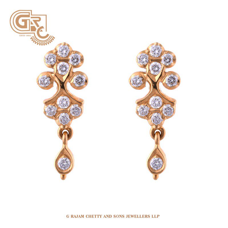 Fascinating diamond earrings