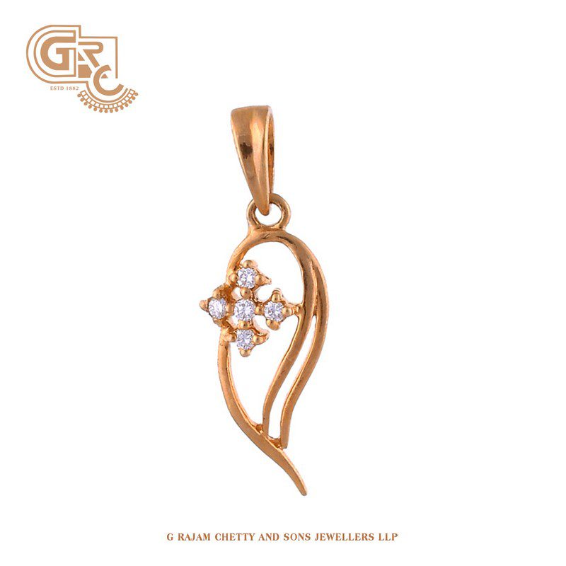 Minimalistic diamond pendant