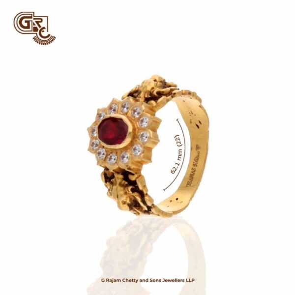 Red Gleaming Stone Lion Gents Ring