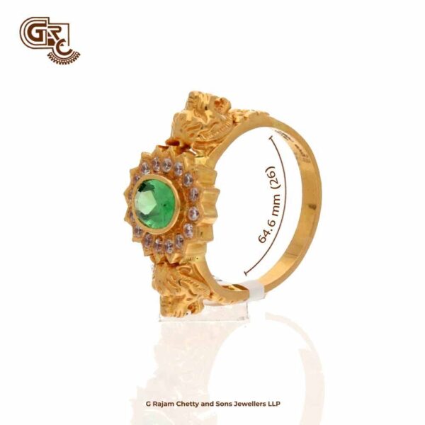 Maragatha Green Gleaming Stone Lion Gents Ring