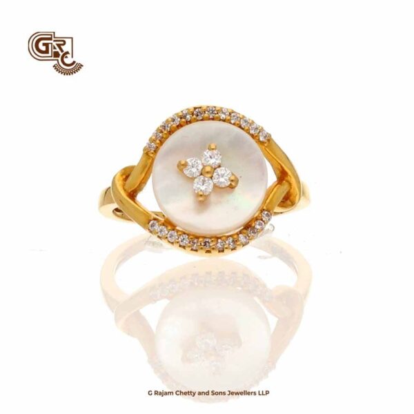 Stylish Splendor White Pearl Ladies Ring