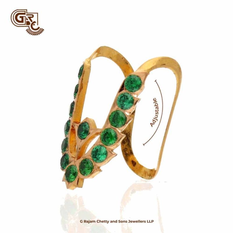 Green Stone Vanki Ladies Ring