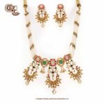 White Beads Color Gleaming Stone Floral Stud With Necklace