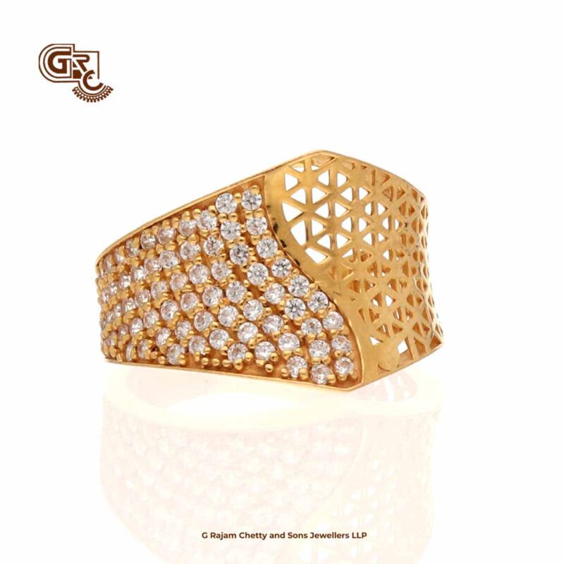 Luxury Fancy Gliter Stone Ring