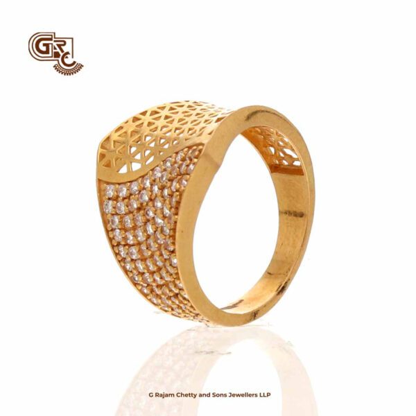 Luxury Fancy Gliter Stone Ring