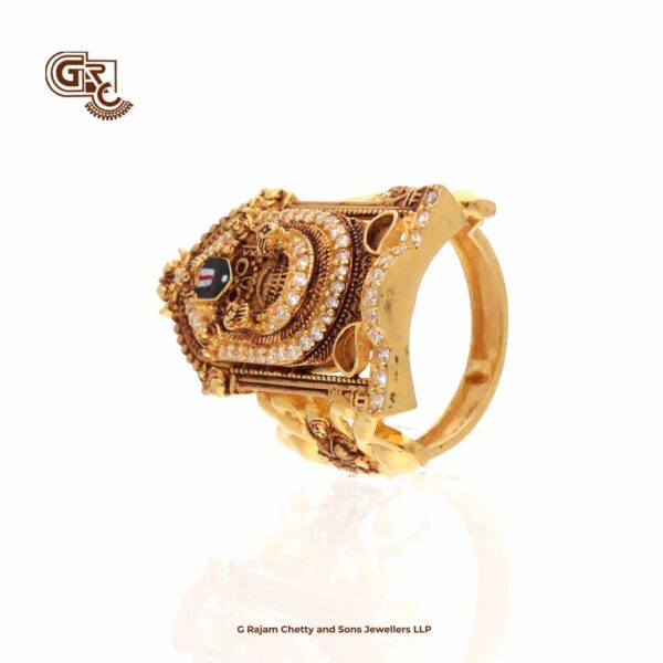 Antique Srinivasa Perumal Divine Traditional Grand Ring