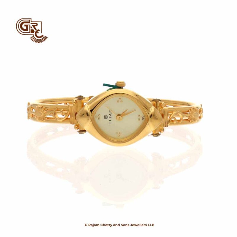 Elegant Engravings Round Women Fancy Watch