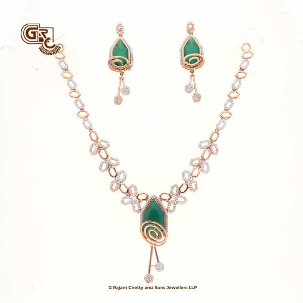 Glitter Stone Green Pendant Fancy 18K Necklace With Earring