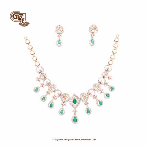 Glitter Stone GreenPentant Elegant 18K Necklace With Earring