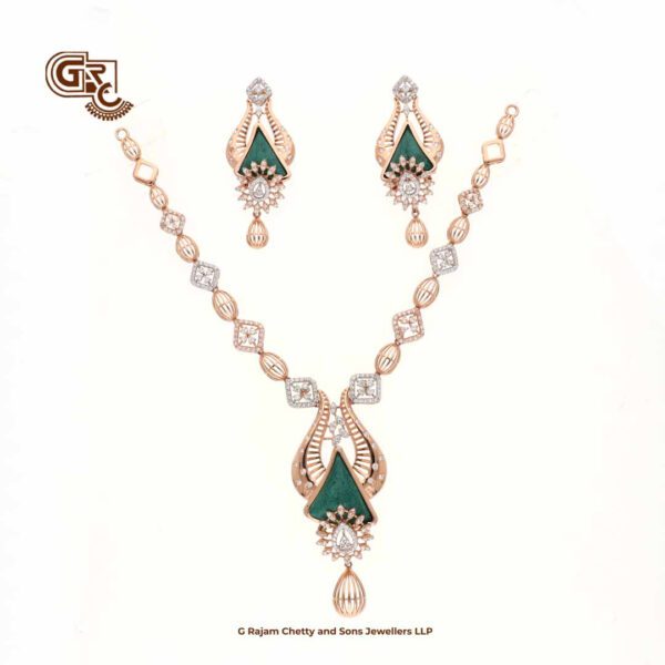 Glitter Stone Green Pentant Luxury 18K Necklace With Earring