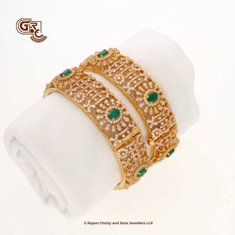 Glittering Stone Luxury Elegant Bangle