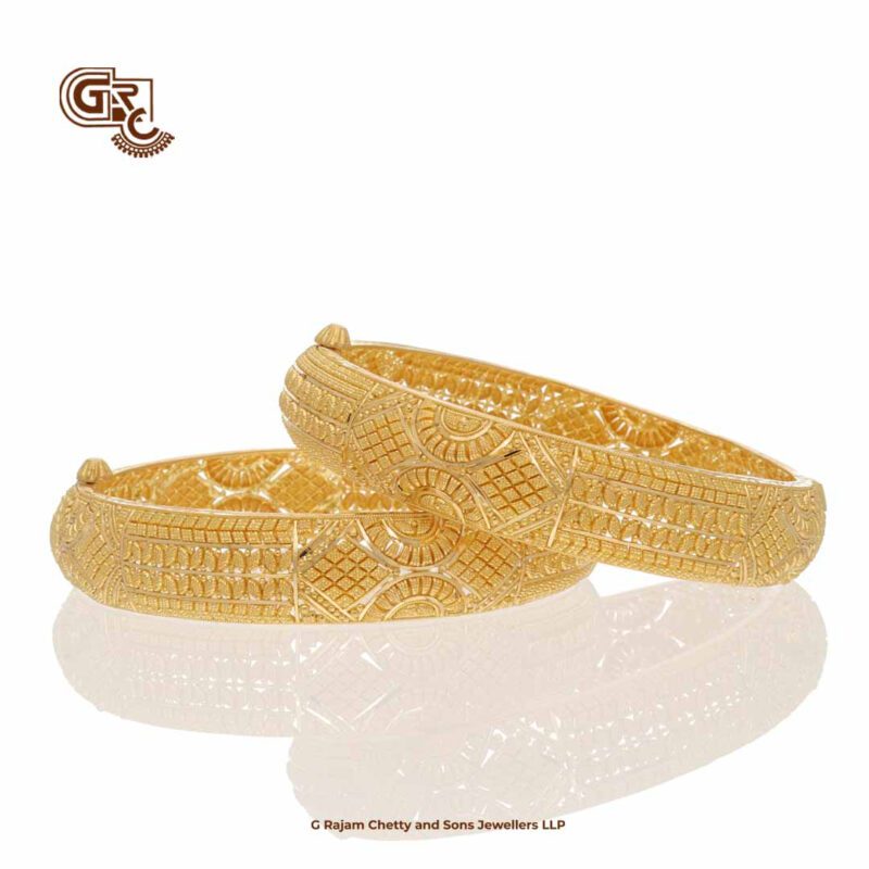 Fancy Luxury Trending Bangle