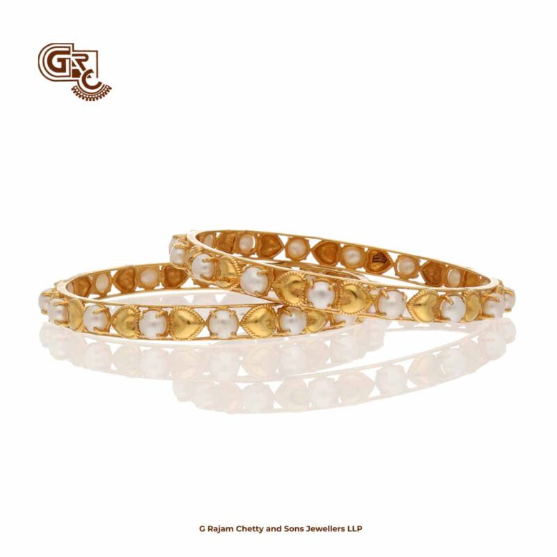 Traditional Pearl Heart Traditional Bangle