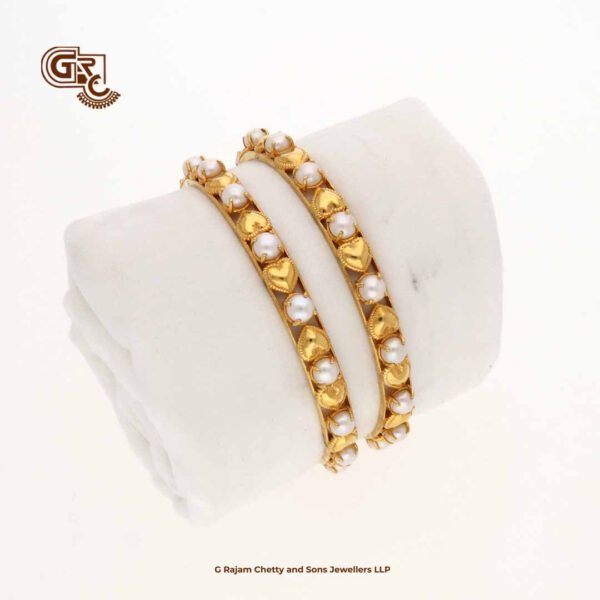 Traditional Pearl Heart Traditional Bangle