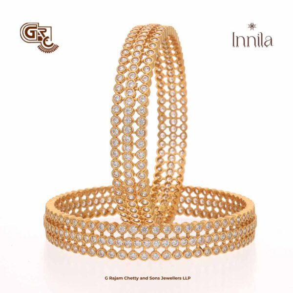 Glittering Stone Traditional Innila Bangle Glittering Stone Traditional Innila Bangle