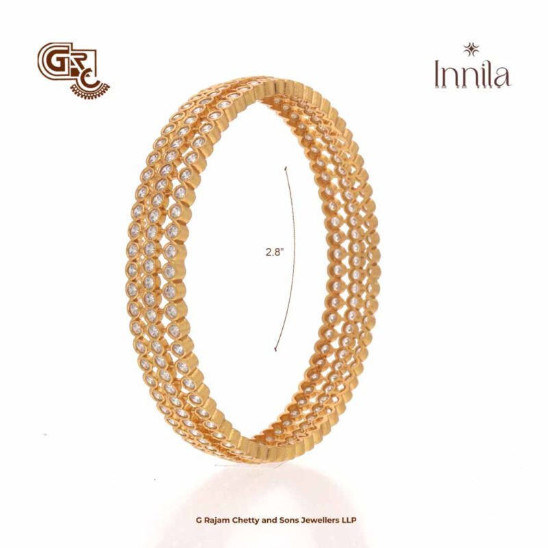 Glittering Stone Traditional Innila Bangle