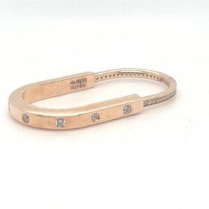 LOCKET  18