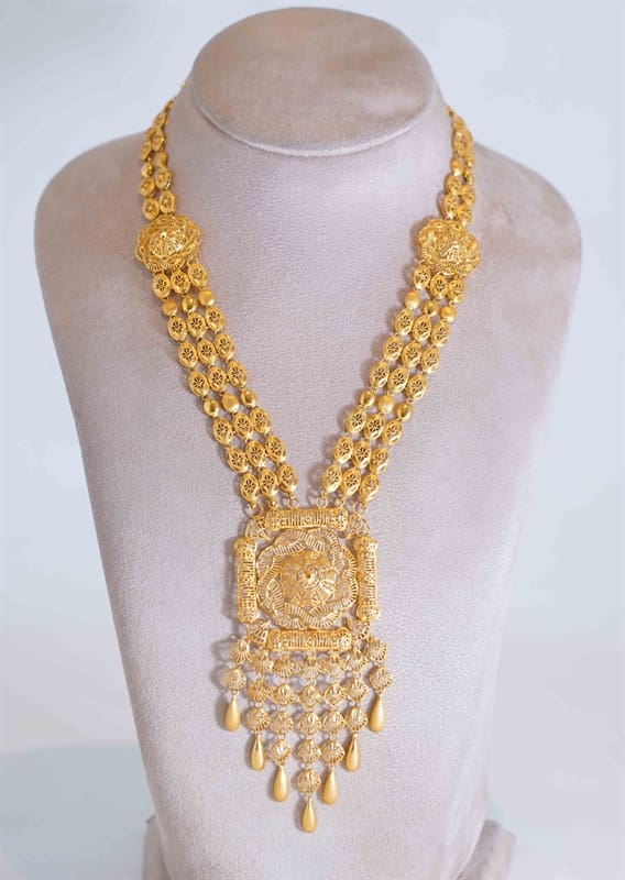 NECKLACE 22