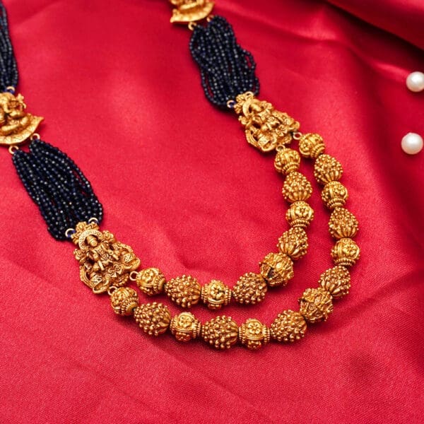 NECKLACE 22
