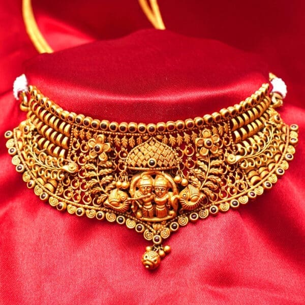 NECKLACE 22