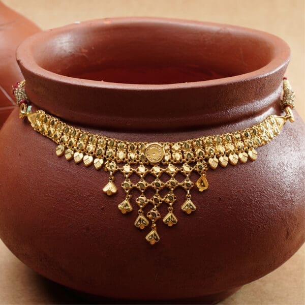 NECKLACE 22