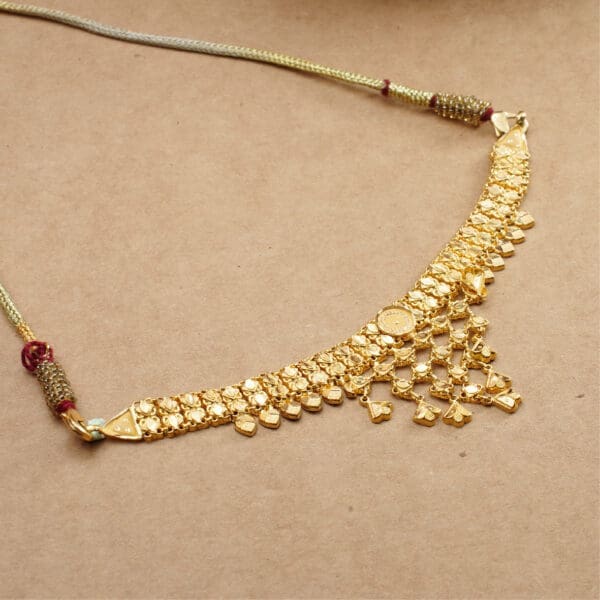 NECKLACE 22