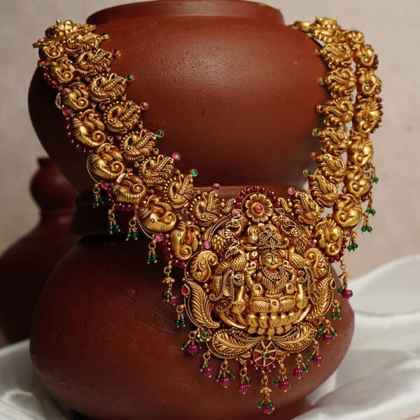 NECKLACE 22