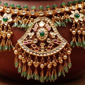 NECKLACE 22