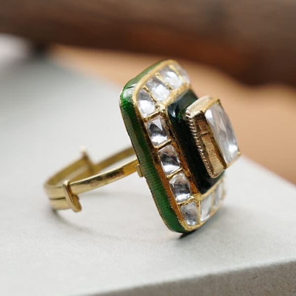 LADIES RING 22