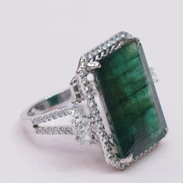18kt White Gold Polki Diamond Green Ring DRL/1519