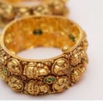 22kt Yellow Gold Antique Tample Pair Of Bangles KR22/478