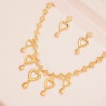 22Kt Yellow Gold Heart Necklace with Earrings ST22/1290