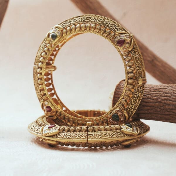 22Kt Antique Gold Pair of Bangles KR22/63