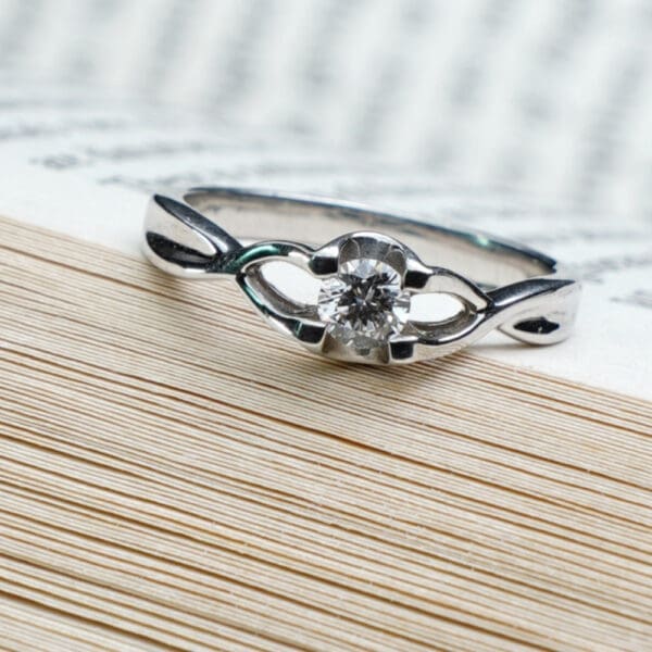 Elegent Platinum Ring PRL/48