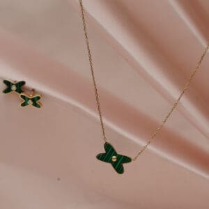18Kt Gold Necklace With Earrings CS18/69