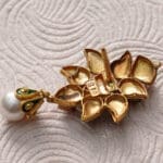 22Kt Gold Pearl and Kundan Earrings ER22/152